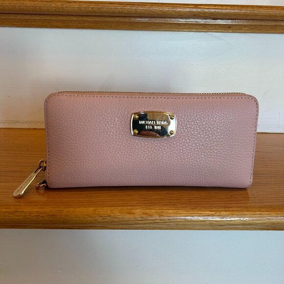 Michael Kors Wallet Women's Pink Full Zip GOOD CONDITION! - Picture 1 of 10